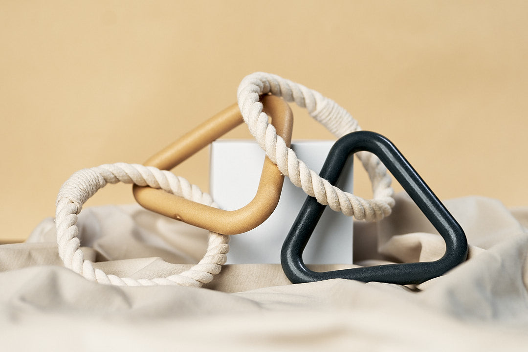 Dog rope pull toy triangle